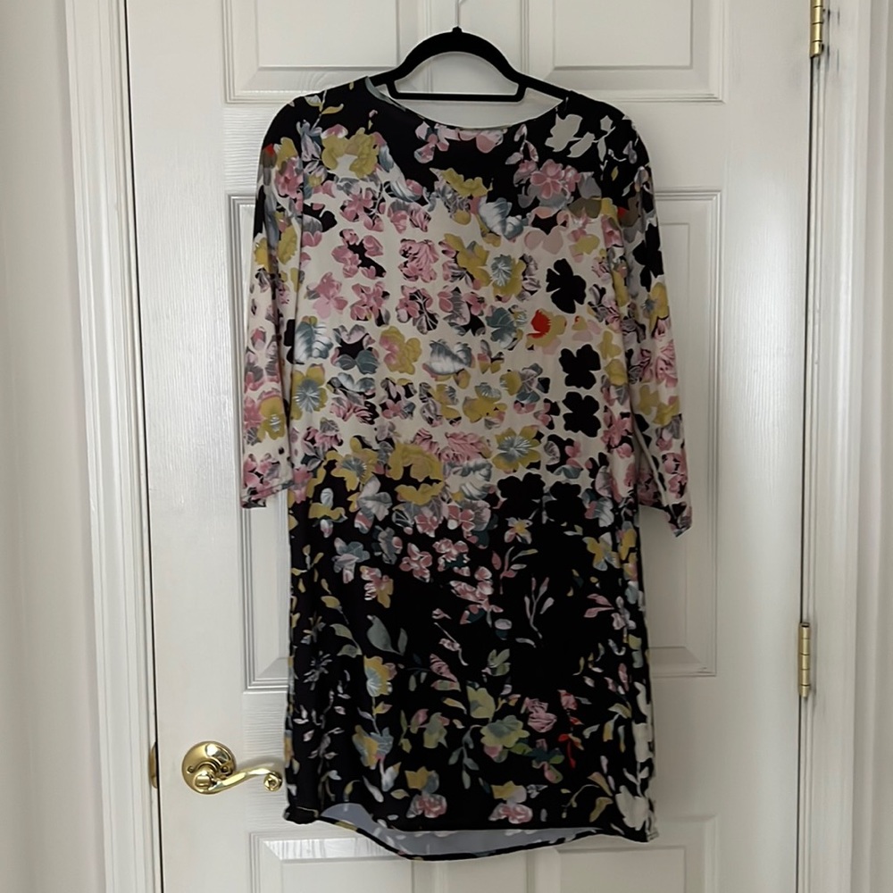 New MNG floral print dress size 4